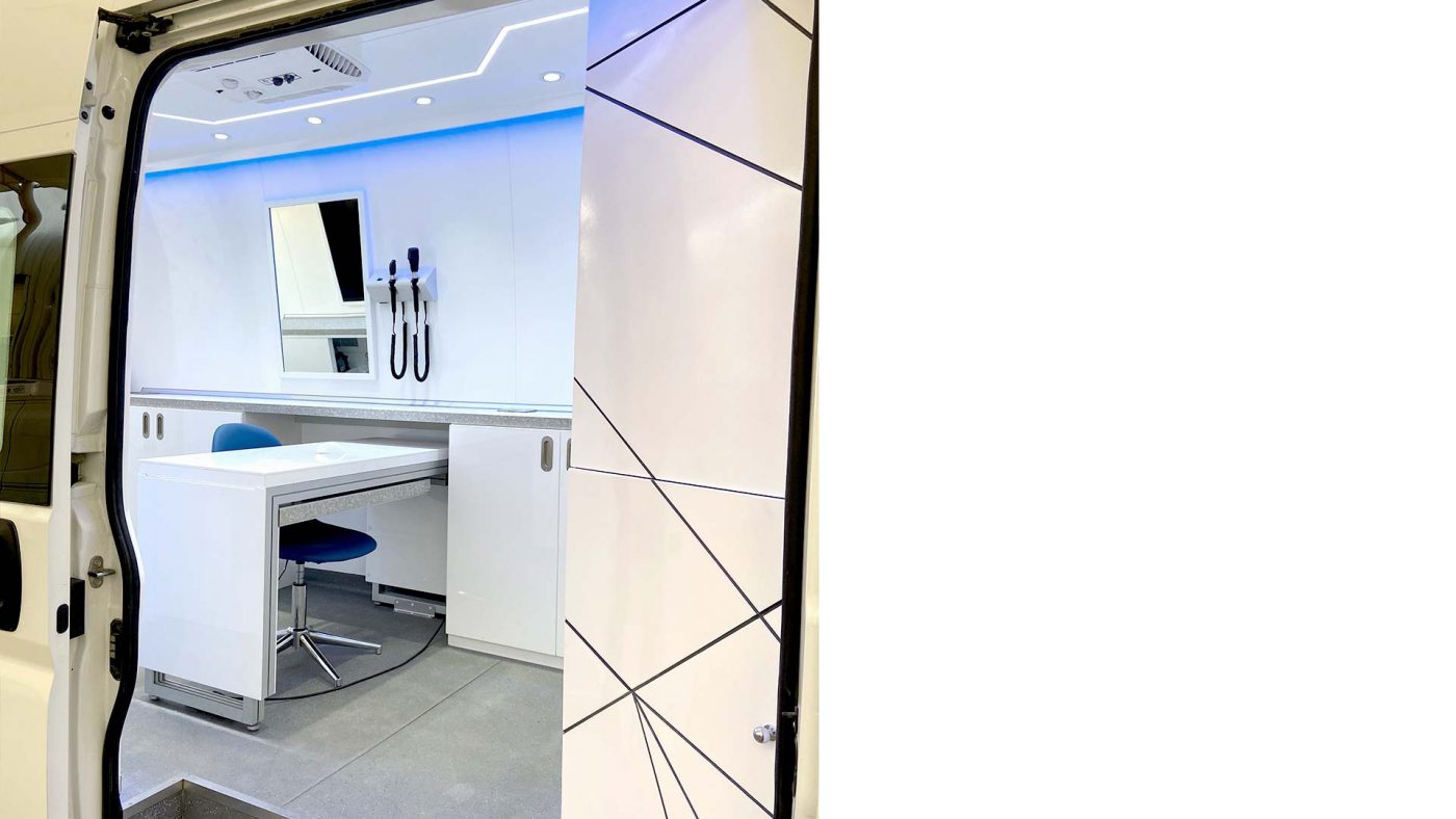 optical-mobile-clinic-point-concept-design